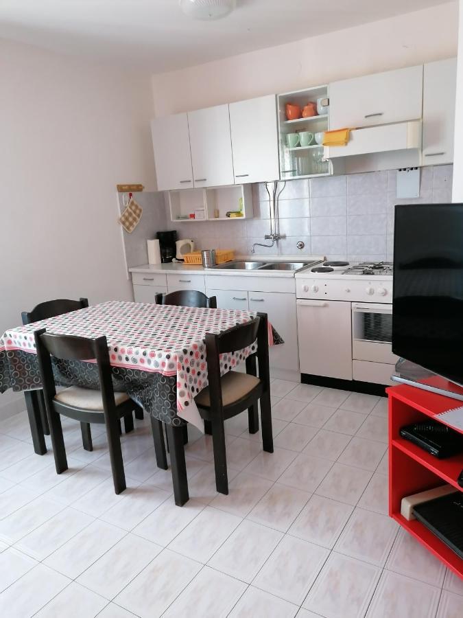 Apartment Halugica กาลี ภายนอก รูปภาพ
